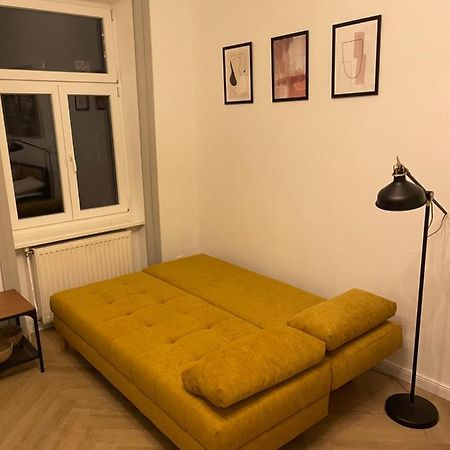 Trendy Apartment Near Schloss Schoenbrunn Vienna Exterior photo