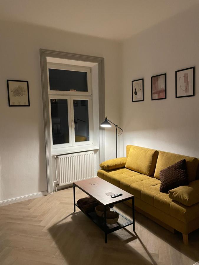 Trendy Apartment Near Schloss Schoenbrunn Vienna Exterior photo