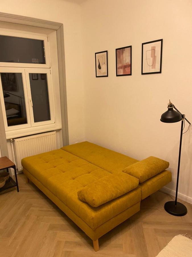 Trendy Apartment Near Schloss Schoenbrunn Vienna Exterior photo