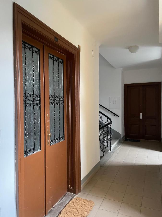 Trendy Apartment Near Schloss Schoenbrunn Vienna Exterior photo